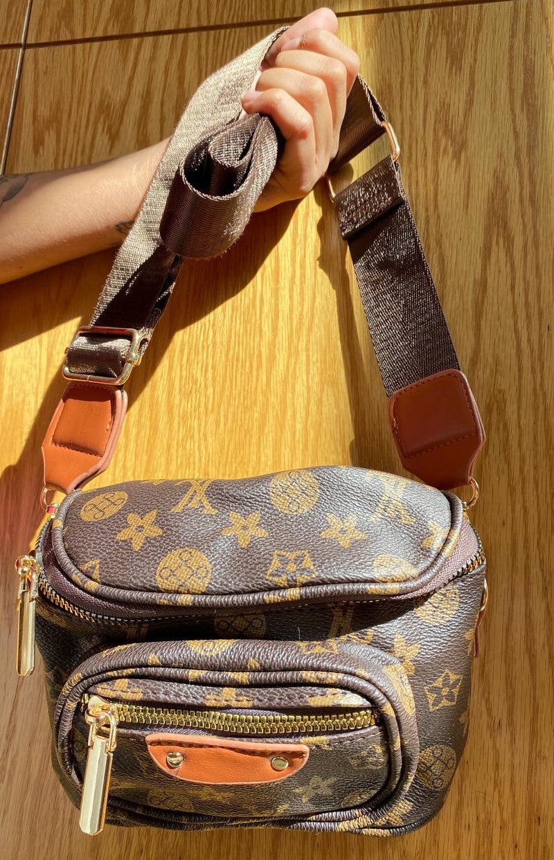CROSS BODY J2426